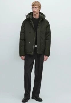 Massimo Dutti SHORT DOWN PUFFER WITH HOOD - Winter Jacket - Dark Green -Massimo Dutti Shop 005ca3e7661a42a2b8d1d062a670edae