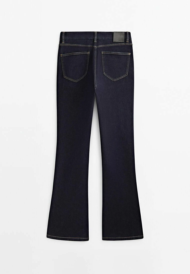 Massimo Dutti Flare Fit Rinse Wash High-Waist- Flared Jeans - Blue 8 Massimo Dutti Flare Fit Rinse Wash High-Waist- Flared Jeans - Blue - Image 6