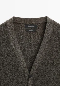 Massimo Dutti BUTTONED MOULINÉ V-NECK - Cardigan - Dark Brown -Massimo Dutti Shop 01e56dcf527c415cae1ef893560c1945