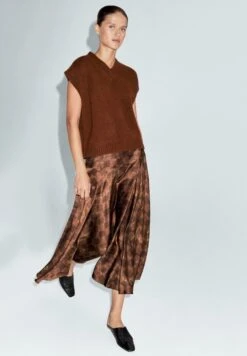 Massimo Dutti CHEQUERED PRINT MIDI - Maxi Skirt - Gold-coloured -Massimo Dutti Shop 028b9811f4404e8c975bea3e38aefbaa