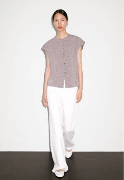 Massimo Dutti FLOWING GARMENT WITH BIB DETAIL - Blouse - Mauve -Massimo Dutti Shop 03064a108b084ad3b570e04cf474c88f