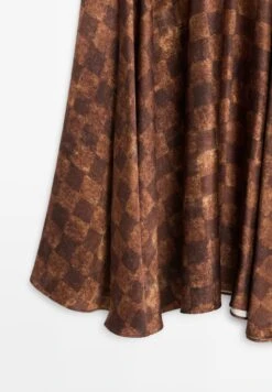 Massimo Dutti CHEQUERED PRINT MIDI - Maxi Skirt - Gold-coloured -Massimo Dutti Shop 033d4f913ce14492a07fee3a5e214a6e