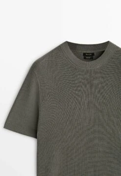 Massimo Dutti Vertical Textured Short Sleeve - Basic T-Shirt - Khaki -Massimo Dutti Shop 038d19c2a1984ef8b2fba8b0ff7514ae