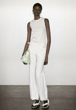 Massimo Dutti CREW NECK WITH EYELET DETAIL - Top - White 15 Massimo Dutti CREW NECK WITH EYELET DETAIL - Top - White -Massimo Dutti Shop 0432aa8dbcc8412db29094a666b5e97b