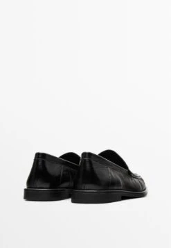 Massimo Dutti CRACKLED WITH DECORATIVE DETAIL - Slip-ons - Black 12 Massimo Dutti CRACKLED WITH DECORATIVE DETAIL - Slip-ons - Black -Massimo Dutti Shop 04bc67bd6fb84367bc33c593e3fb1e80