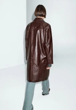 Massimo Dutti LONG NAPPA FINISH - Leather Jacket - Bordeaux -Massimo Dutti Shop 05eba85fe7f049789f5cf3bc47673887