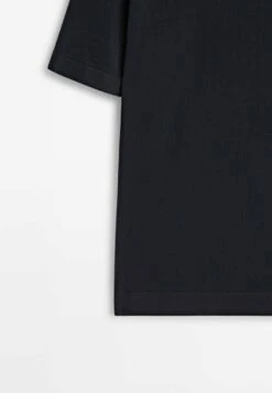Massimo Dutti Short Sleeve - Basic T-Shirt -Massimo Dutti Shop 070e76b689234afe9945f3aade930f36