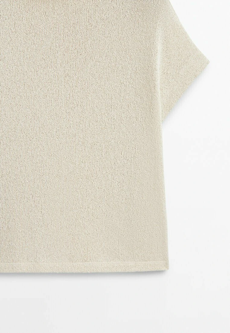 Massimo Dutti Textured Mock - Basic T-Shirt 9 Massimo Dutti Textured Mock - Basic T-Shirt - Image 7