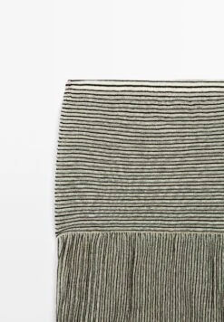 Massimo Dutti LONG PLEATED WITH FLECKED DETAIL - Maxi Skirt - Beige 20 Massimo Dutti LONG PLEATED WITH FLECKED DETAIL - Maxi Skirt - Beige -Massimo Dutti Shop 07f0edb7832f4b2787d74f769baa5234