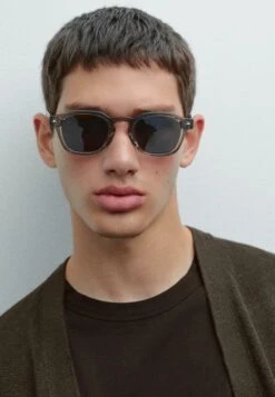 Massimo Dutti BUTTONED LEIGHTWEIGHT V-NECK - Cardigan - Brown 14 Massimo Dutti BUTTONED LEIGHTWEIGHT V-NECK - Cardigan - Brown -Massimo Dutti Shop 08df257b41a84f0a8e79609d4cb4dc6b