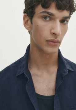 Massimo Dutti With Pockets - Shirt - Dark Blue -Massimo Dutti Shop 08f43d66f42140459384f20ec27517d7