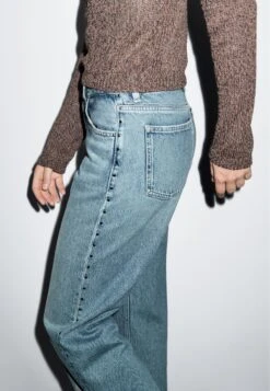 Massimo Dutti MID-RISE WIDE-LEG WITH STUDS - Wide Leg - Blue -Massimo Dutti Shop 09b27db504c84b79b26919d7c98f8083