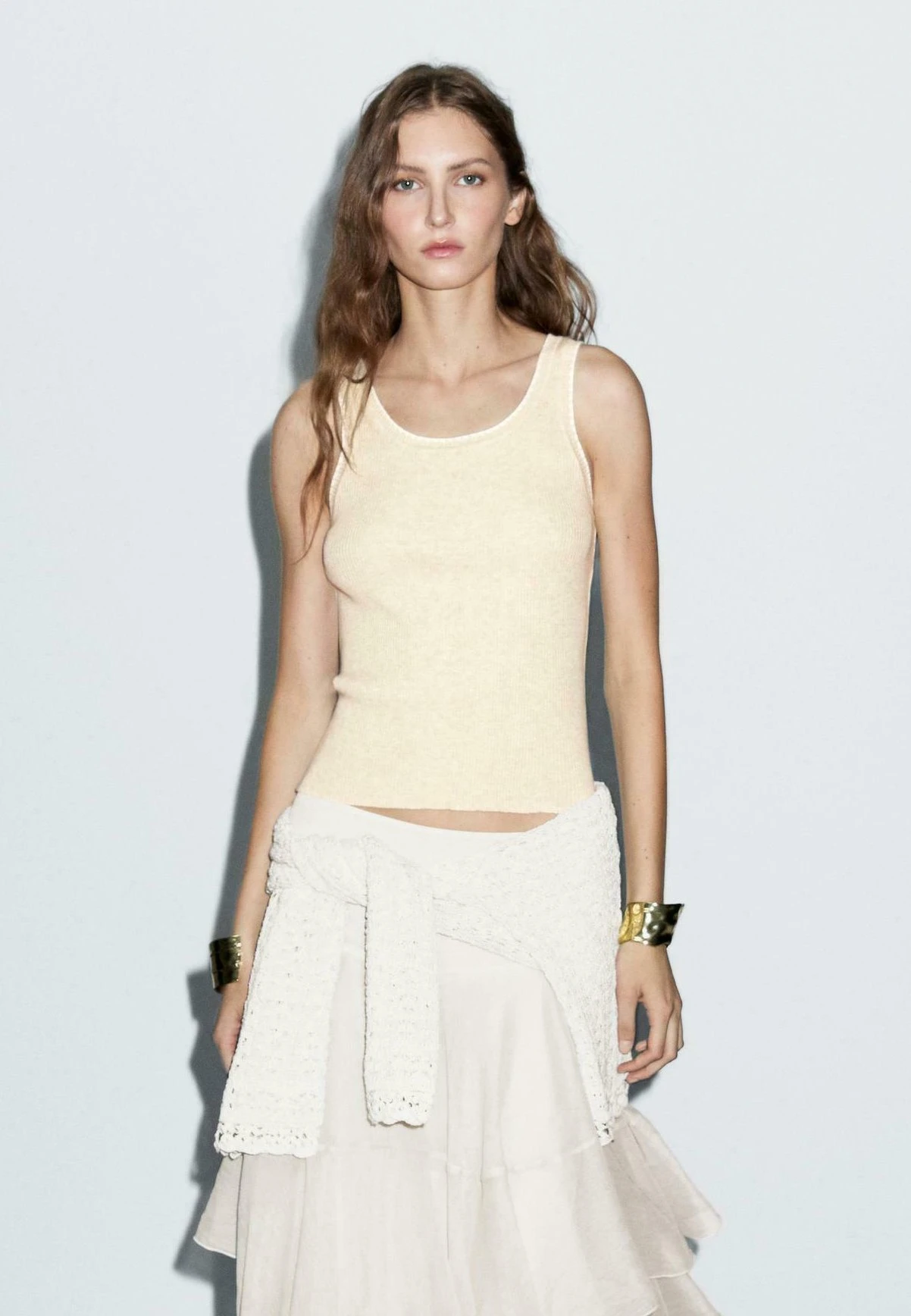 Massimo Dutti HALTER NECK WITH CONTRAST DETAIL - Top - Beige 3 Massimo Dutti HALTER NECK WITH CONTRAST DETAIL - Top - Beige
