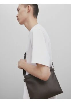 Massimo Dutti Studio -Short Sleeve - Basic T-Shirt - White -Massimo Dutti Shop 0ba412f1a117443292de1aa63288815e