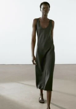 Massimo Dutti STRAPPY MIDI WITH BACK NECKLINE - Day Dress - Dark Green -Massimo Dutti Shop 0bbc9981df7440c1b15ecd4d284c4e20