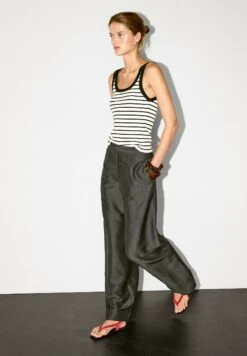 Massimo Dutti STRIPE PRINT WITH ROUND NECK - Top - White -Massimo Dutti Shop 0c30dce3b4d04c159ded0c95dd55a143