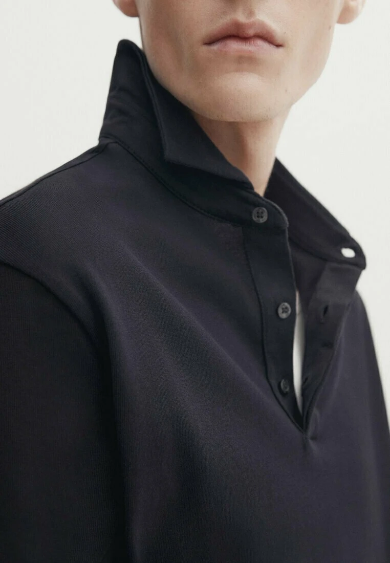 Massimo Dutti Short Sleeve Gassed- Polo Shirt - Dark Blue 7 Massimo Dutti Short Sleeve Gassed- Polo Shirt - Dark Blue - Image 5
