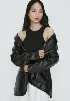 Massimo Dutti Sleeveless- Top - Black 22 Massimo Dutti Sleeveless- Top - Black -Massimo Dutti Shop 0c541442633d4fbfbab7033be1b6842b