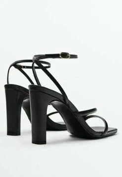 Massimo Dutti With Ankle Strap - Sandals - Black -Massimo Dutti Shop 0d6e1390b02d4a1f9f2c24b2ccba391e