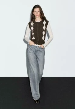 Massimo Dutti CREW NECK WITH DIAMOND PATTERN - Cardigan - Mottled Dark Brown -Massimo Dutti Shop 0d75b0574e6e4cd9bc451a86c7429710