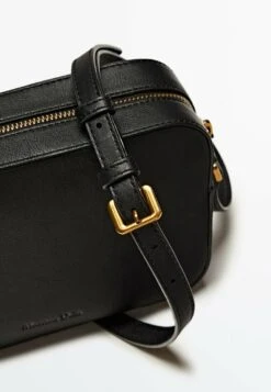 Massimo Dutti Camera Bag - Black -Massimo Dutti Shop 0db12dfd311b4105b4d5bffcd76f8838