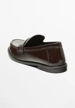 Massimo Dutti LOAFERS WITH GLOSSY FINISH - Slip-ons - Dark Brown -Massimo Dutti Shop 0dc622cf57cc4ba5984feaf7615ebbea