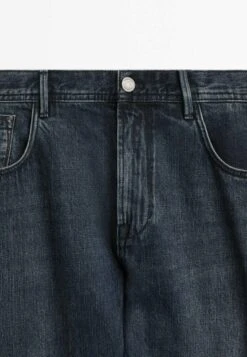 Massimo Dutti Tapered Fit Selvedge- Straight Leg Jeans - Dark Blue -Massimo Dutti Shop 0dd4b7ba739c4a55966a3e632b9b4a3c