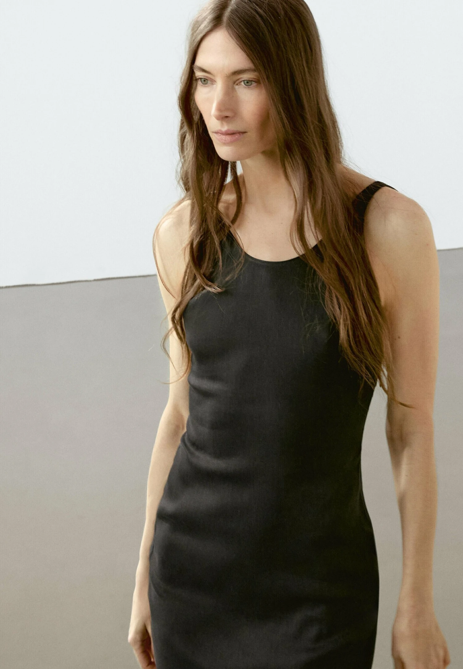 Massimo Dutti MIDI WITH LOW-CUT BACK - Cocktail Dress / Party Dress - Black 6 Massimo Dutti MIDI WITH LOW-CUT BACK - Cocktail Dress / Party Dress - Black - Image 4