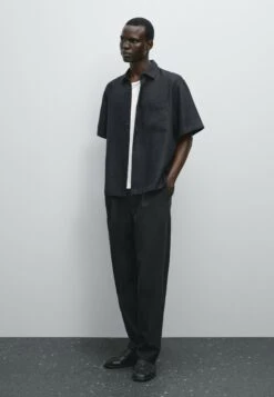 Massimo Dutti REGULAR FIT SHORT SLEEVE - Shirt - Dark Blue 17 Massimo Dutti REGULAR FIT SHORT SLEEVE - Shirt - Dark Blue -Massimo Dutti Shop 0e57c7fe8703460f8b9c8a245521487f