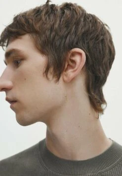 Massimo Dutti Vertical Textured Short Sleeve - Basic T-Shirt - Khaki -Massimo Dutti Shop 0e71e288cd734f93900004343b867b6d