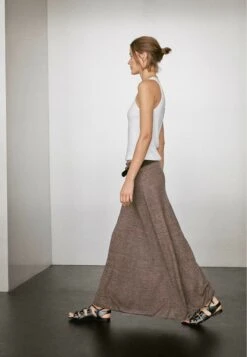 Massimo Dutti LONG FLARED - Maxi Skirt - Dark Brown -Massimo Dutti Shop 0e92c233ed1b4a1580e0e776fac705b9
