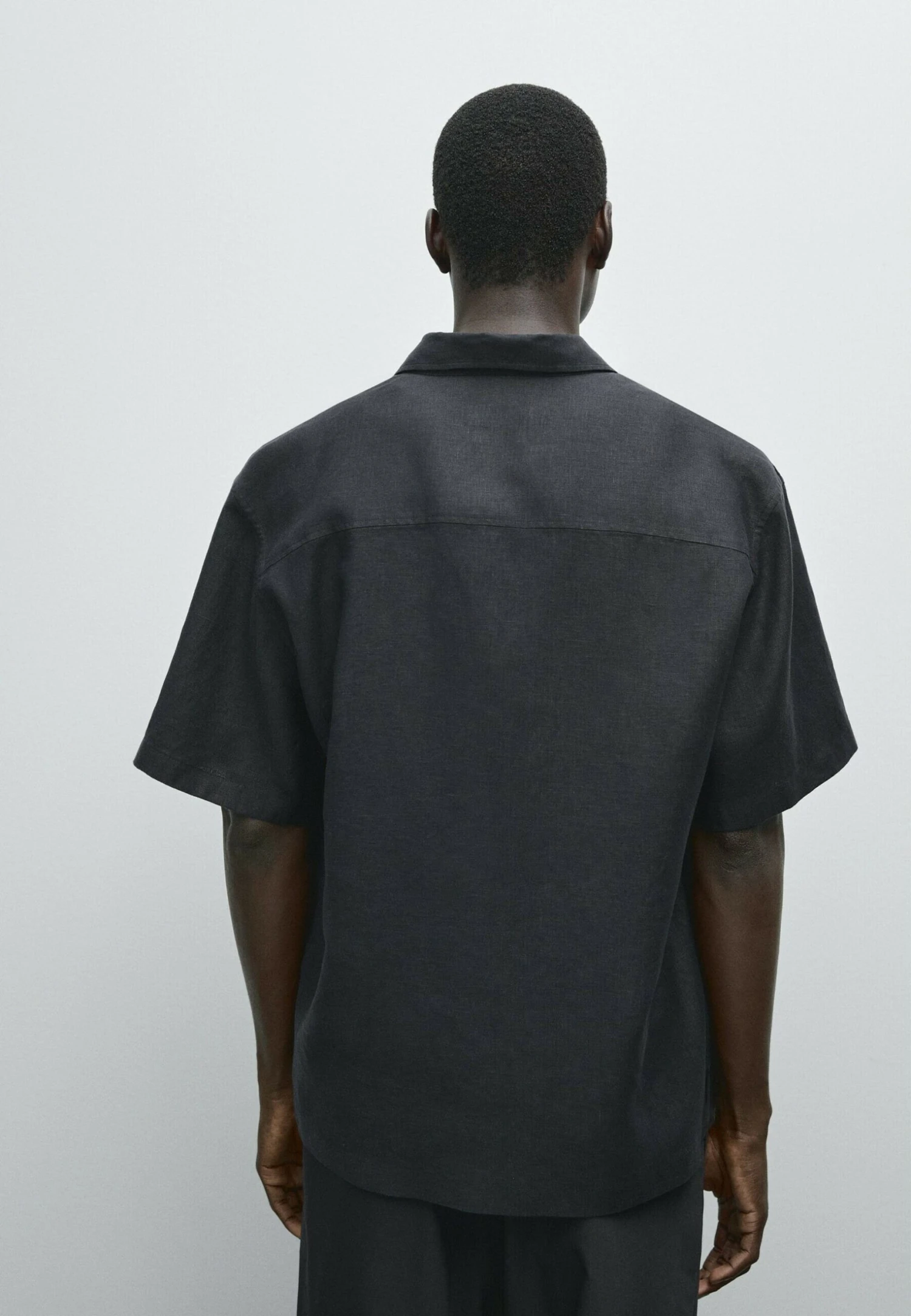 Massimo Dutti REGULAR FIT SHORT SLEEVE - Shirt - Dark Blue 4 Massimo Dutti REGULAR FIT SHORT SLEEVE - Shirt - Dark Blue - Image 2