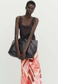 Massimo Dutti Watercolour Print Midi - A-Line Skirt -Massimo Dutti Shop 0f49b9c7e3a84a40bda752da3dce8d19