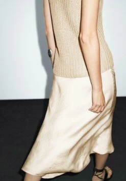 Massimo Dutti FLOWING SATIN MIDI - A-line Skirt - Beige -Massimo Dutti Shop 0f6dcef72215403babc6a724e4b3ac36