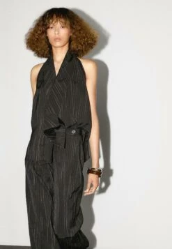 Massimo Dutti DARTED WITH STRIPE PRINT DETAIL - Trousers - Black -Massimo Dutti Shop 1075d9e5f0894a0db1f6538e4cb6e1d9