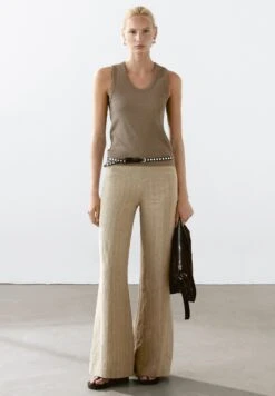 Massimo Dutti HEAVY WEIGHT RIBBED ROUND NECK - Basic T-shirt - Khaki 17 Massimo Dutti HEAVY WEIGHT RIBBED ROUND NECK - Basic T-shirt - Khaki -Massimo Dutti Shop 10d591c46ad64724b8d6a5c262516c7b