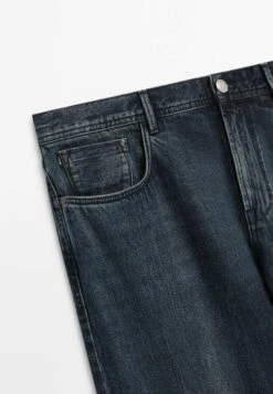 Massimo Dutti Tapered Fit Selvedge- Straight Leg Jeans - Dark Blue -Massimo Dutti Shop 1180da42e2dc4675905c7ec7f30d7829