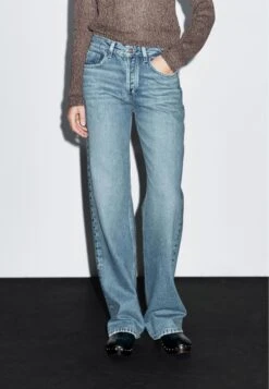 Massimo Dutti MID-RISE WIDE-LEG WITH STUDS - Wide Leg - Blue -Massimo Dutti Shop 119408fd78a24c0393a89c37ec0808de