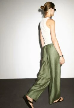 Massimo Dutti STRAIGHT FIT FLOWING - Trousers - Green -Massimo Dutti Shop 11e85ec07e6e401e883fd618f243b30e