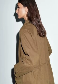Massimo Dutti FITTED-WAIST - Trenchcoat - Brown 14 Massimo Dutti FITTED-WAIST - Trenchcoat - Brown -Massimo Dutti Shop 123e5d4ab642423da9cffe7523d70535