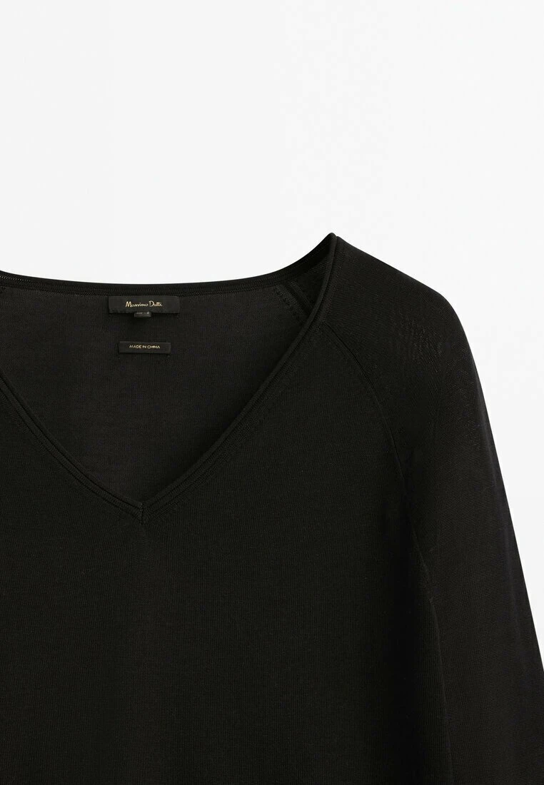 Massimo Dutti V-Neck Extra - Jumper 9 Massimo Dutti V-Neck Extra - Jumper - Image 7