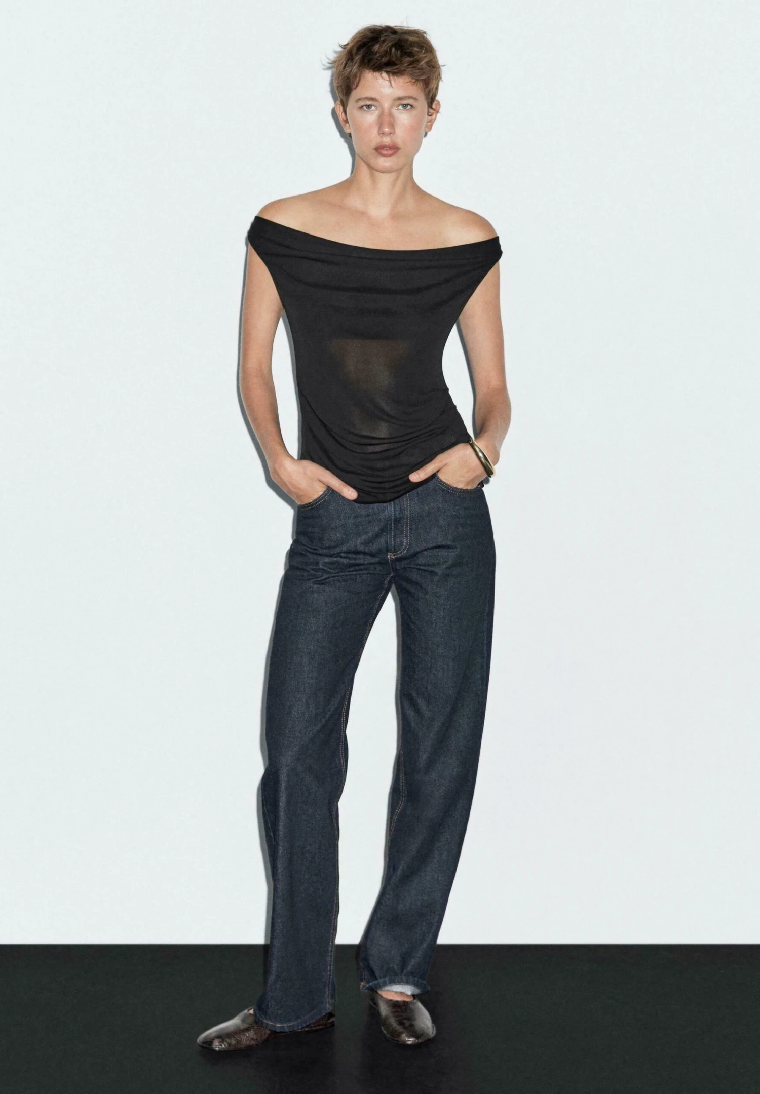 Massimo Dutti FLOWING DRAPED NECK - Top - Black 4 Massimo Dutti FLOWING DRAPED NECK - Top - Black - Image 2