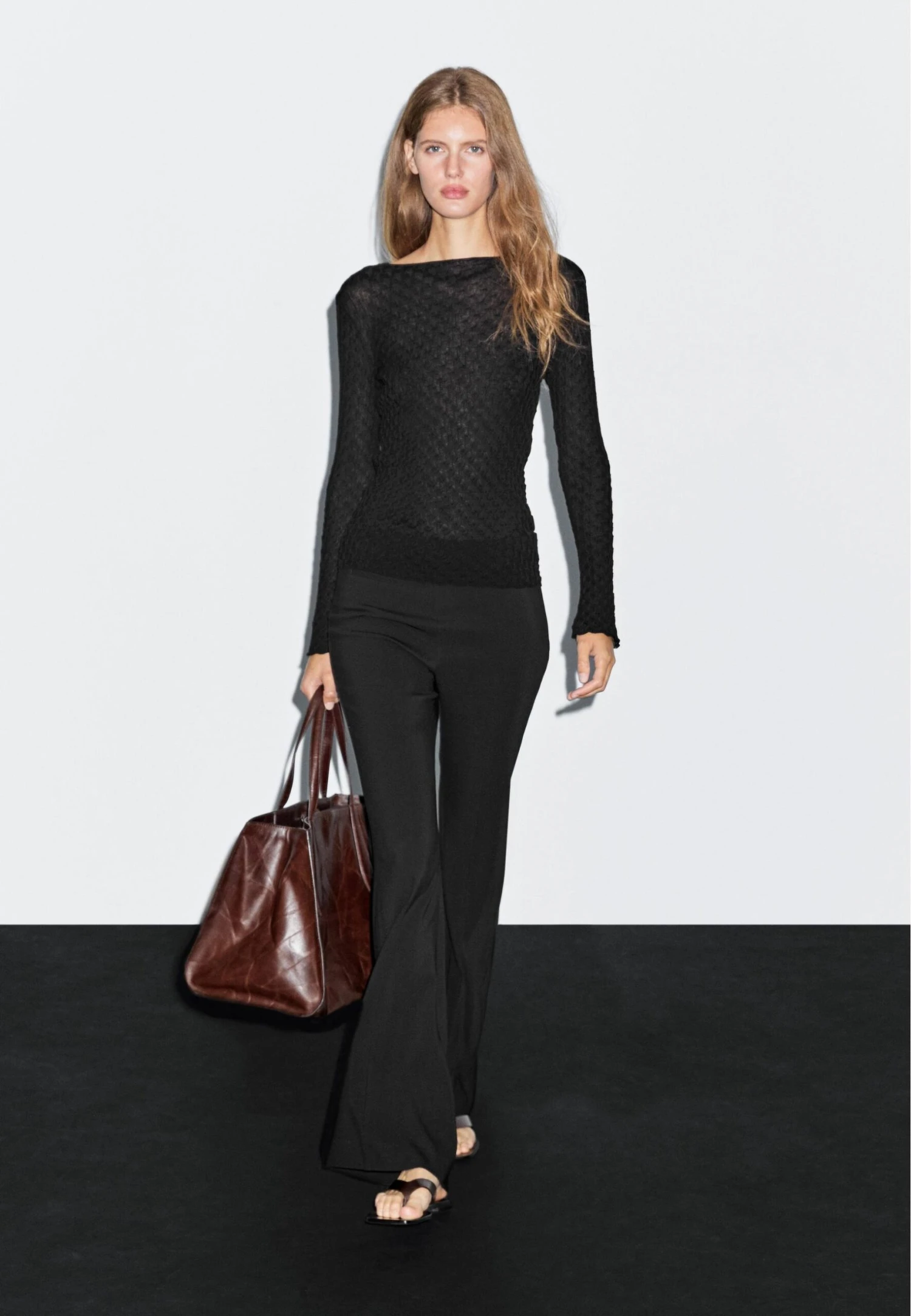 Massimo Dutti CREW NECK LONG SLEEVE TEXTURED - Long Sleeved Top - Black 4 Massimo Dutti CREW NECK LONG SLEEVE TEXTURED - Long Sleeved Top - Black - Image 2