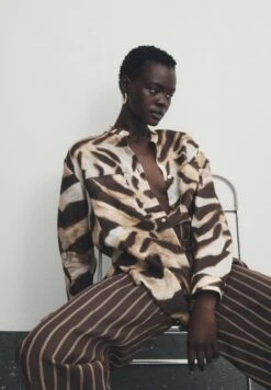 Massimo Dutti Animal Print - Button-Down Blouse - Brown -Massimo Dutti Shop 14a5f8f8a1ff4eb0a521aafe644f1322