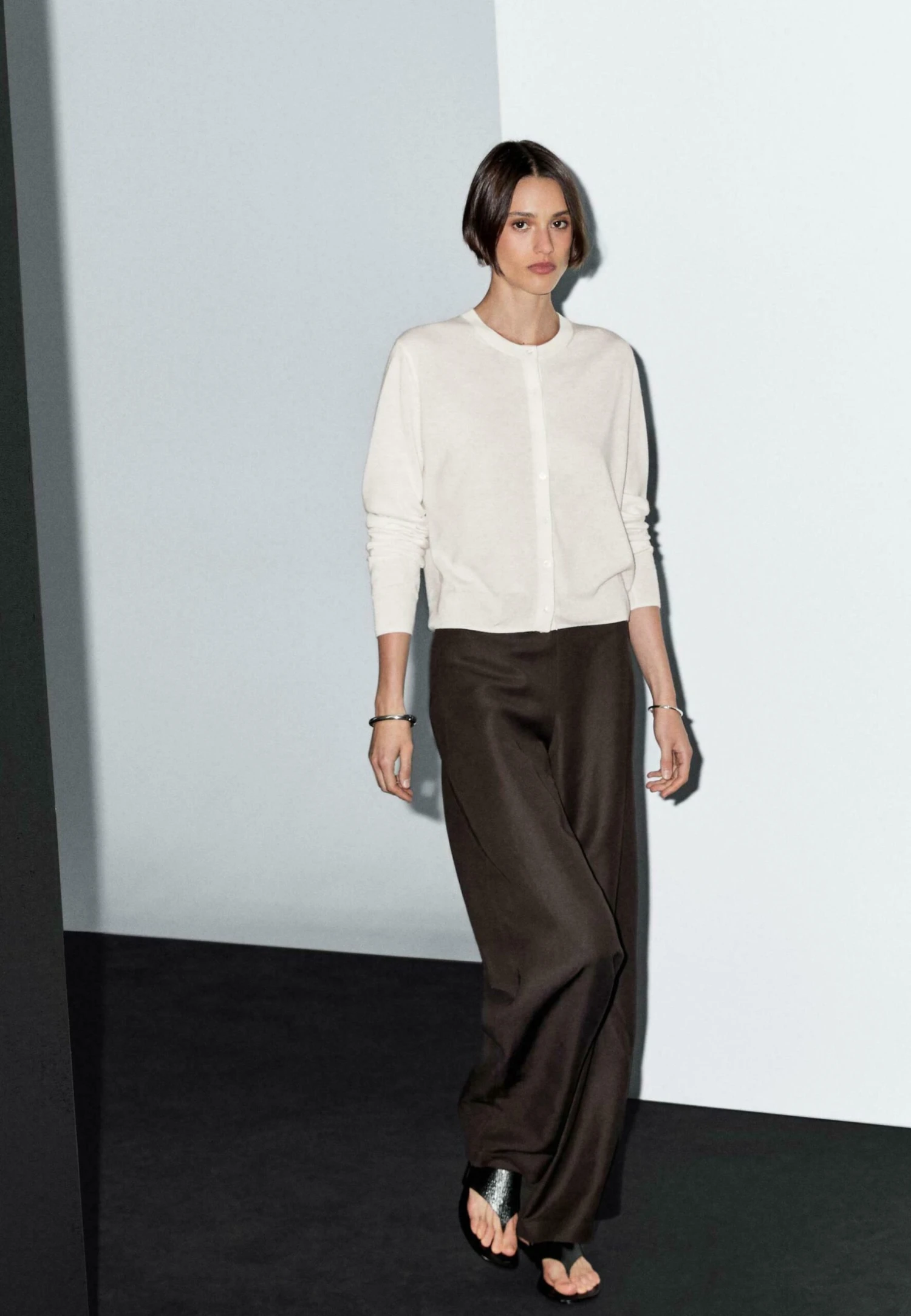 Massimo Dutti BUTTONED WITH CREW NECK - Cardigan - Beige 8 Massimo Dutti BUTTONED WITH CREW NECK - Cardigan - Beige - Image 6