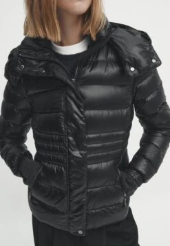 Massimo Dutti Hooded And Puffer - Down Jacket -Massimo Dutti Shop 15a9c405d9614751b3046cadca52069b