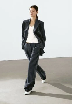 Massimo Dutti PINSTRIPE - Trousers - Dark Blue -Massimo Dutti Shop 15abda00ec7b45cf890bb1accaf78f0a