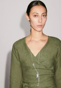 Massimo Dutti FLOWING GARMENT WITH TIE DETAIL AT THE WAIST - Blouse - Mottled Dark Green -Massimo Dutti Shop 163f44d0dbc44e709c7a5f102bf0f1ab