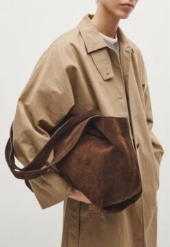 Massimo Dutti MAXI TOTE BAG - Handbag - Light Brown -Massimo Dutti Shop 16b713acd6204e3280bf217dbe9d10dc