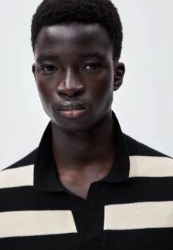 Massimo Dutti Short Sleeve- Polo Shirt - Dark Blue -Massimo Dutti Shop 16e8e48366164fdf99b3e5a4cf727f4e